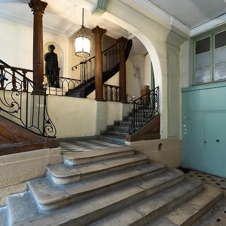 Charming Newly Renovated In The Heart Of St Germain Des Pres * パリ